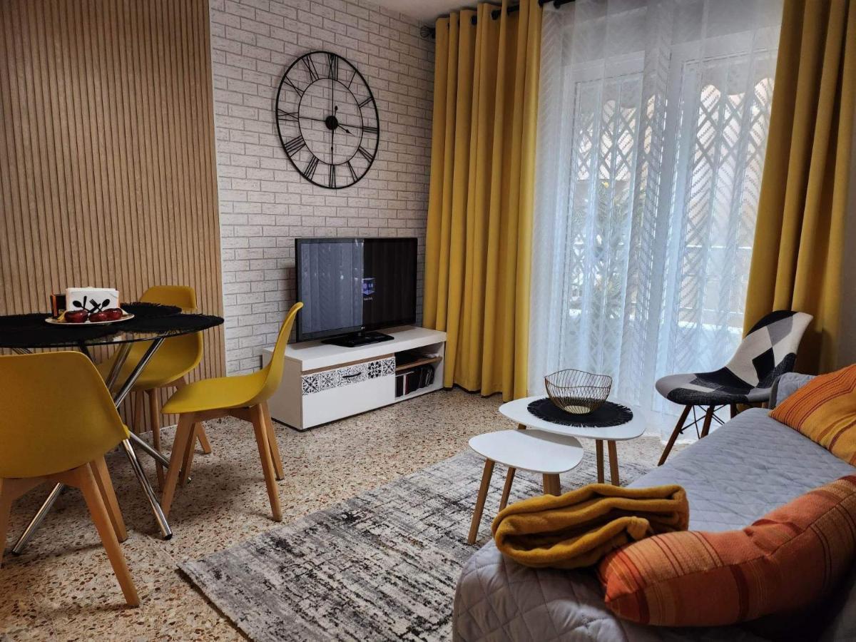 Apartament Lemon トレビエハ エクステリア 写真