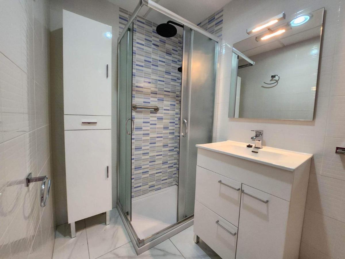 Apartament Lemon トレビエハ エクステリア 写真